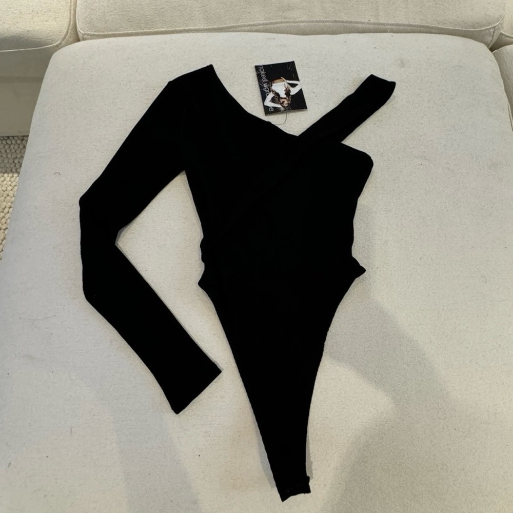 Naked Wardrobe “Snatched” Cold Shoulder Bodysuit – Black (S) - Sold Out - NWT - Picture 2 of 3